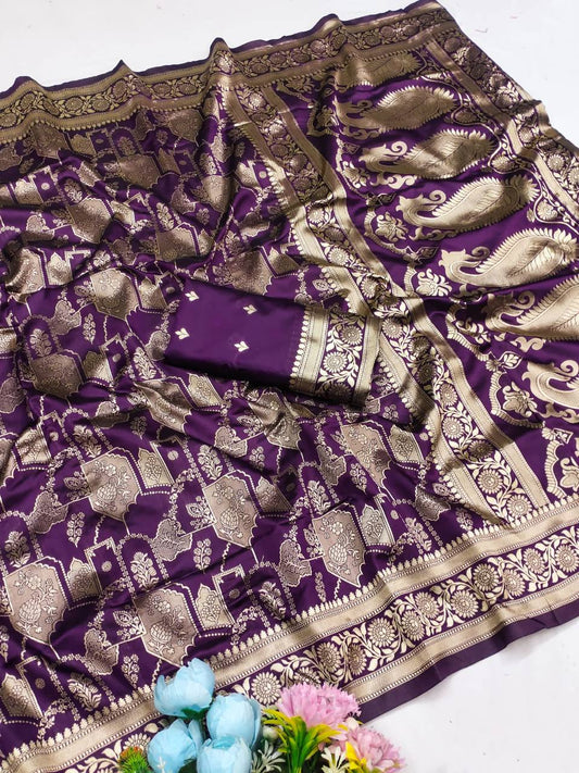 Organic Banarasi Wedding Saree – Lightweight & Breathable