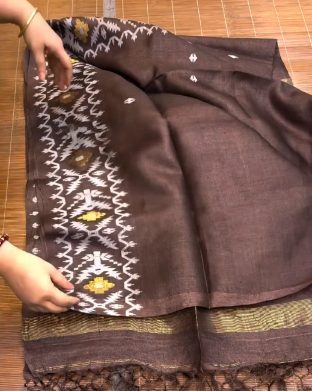 Bhoomi jamdani Saree