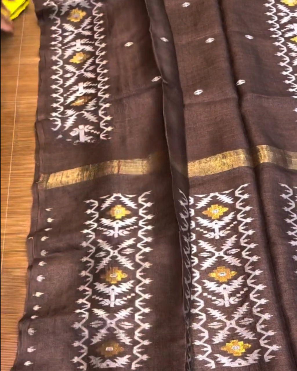Bhoomi jamdani Saree