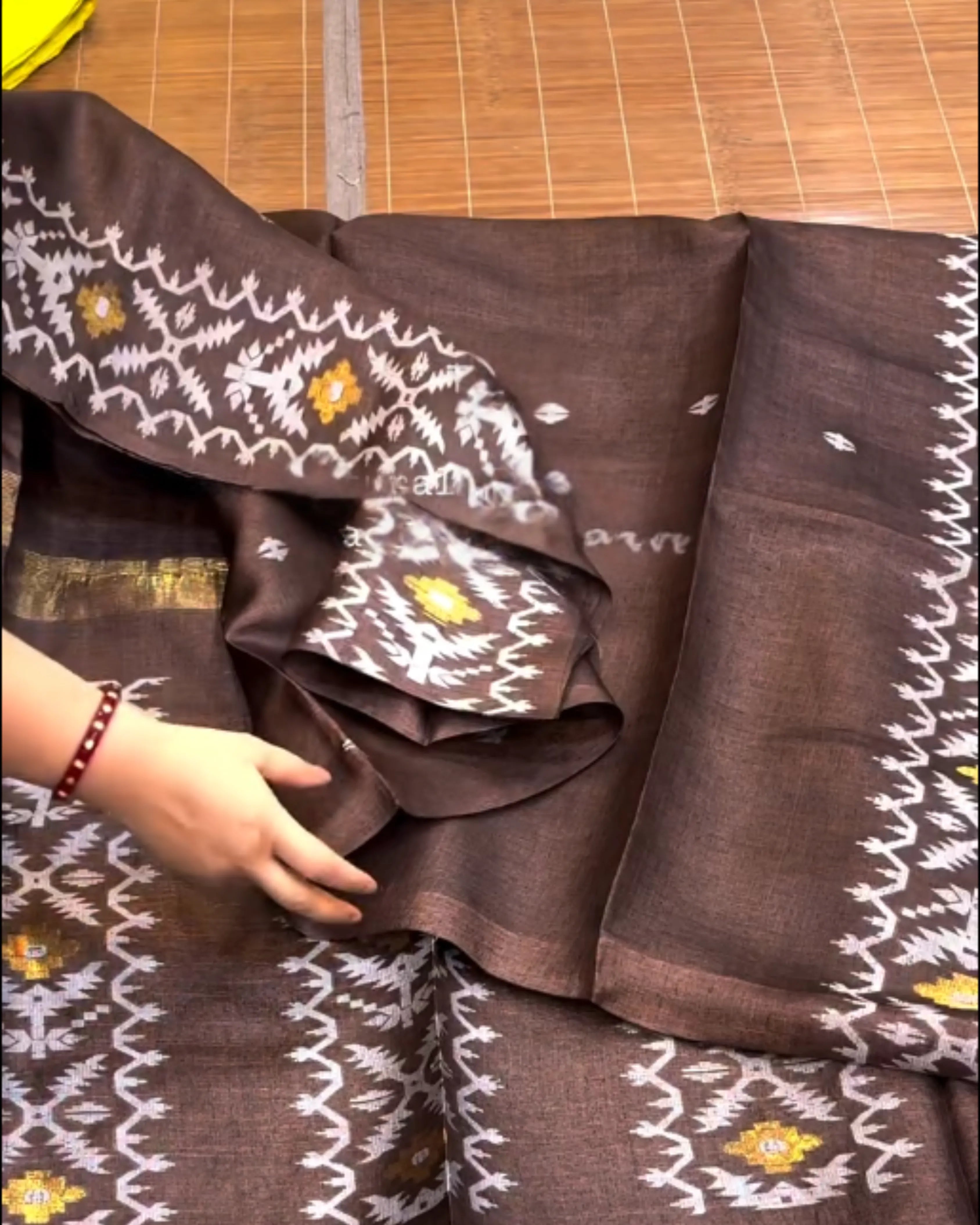 Bhoomi jamdani Saree