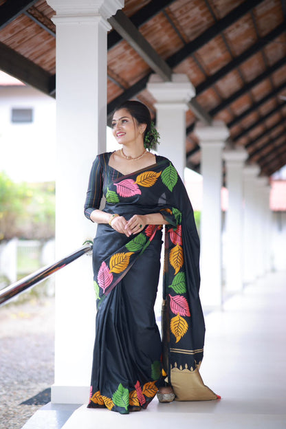 Luxury Lichi Silk Saree Highlighting Timeless Banarasi Art