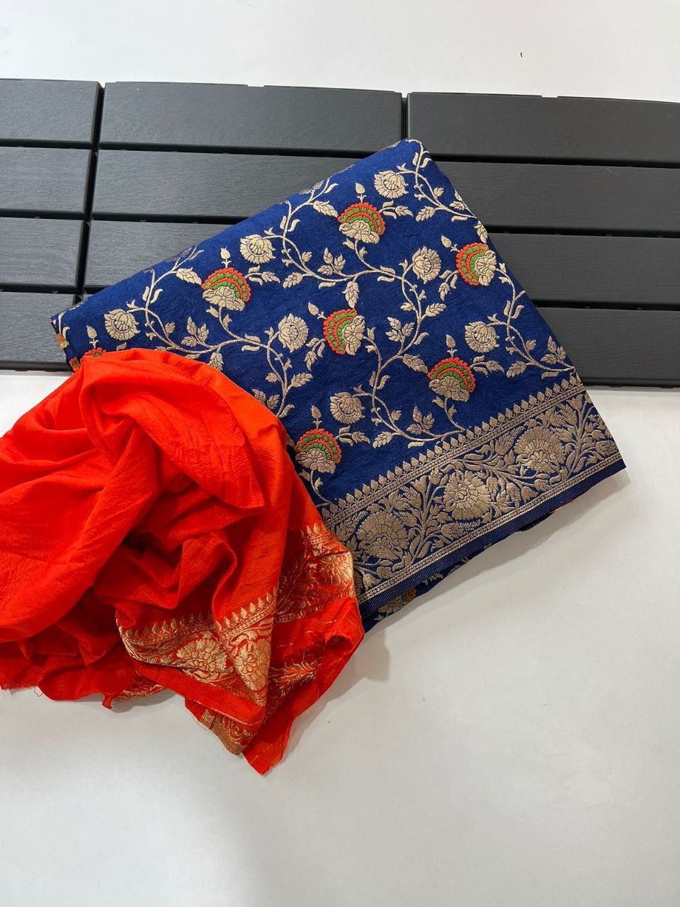 Pure Soft Khadi Georgette Silk Saree with Zari & Meenakari Work – LC-59