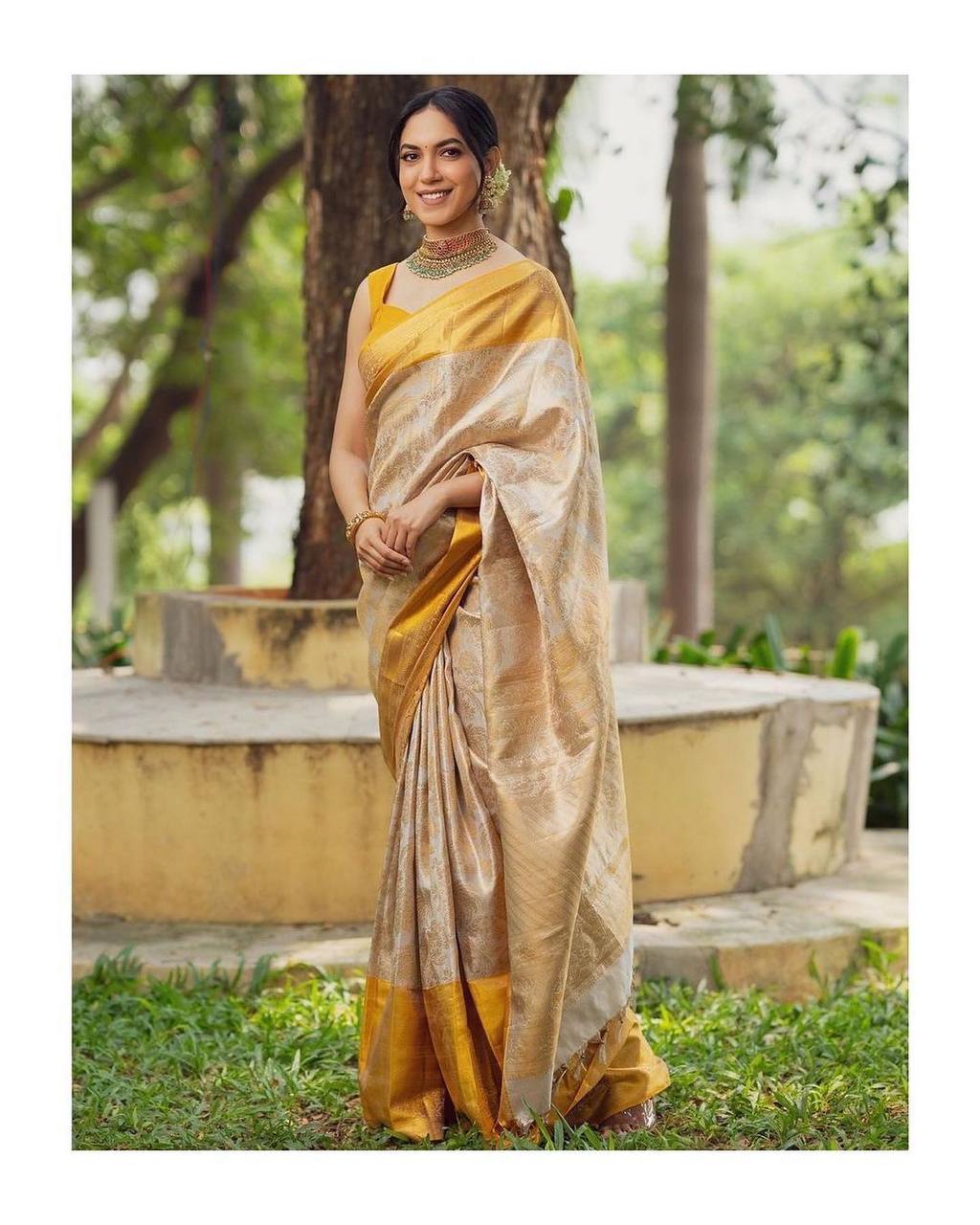 Premium Comfort Organic Banarasi Lichi Silk Wedding Saree