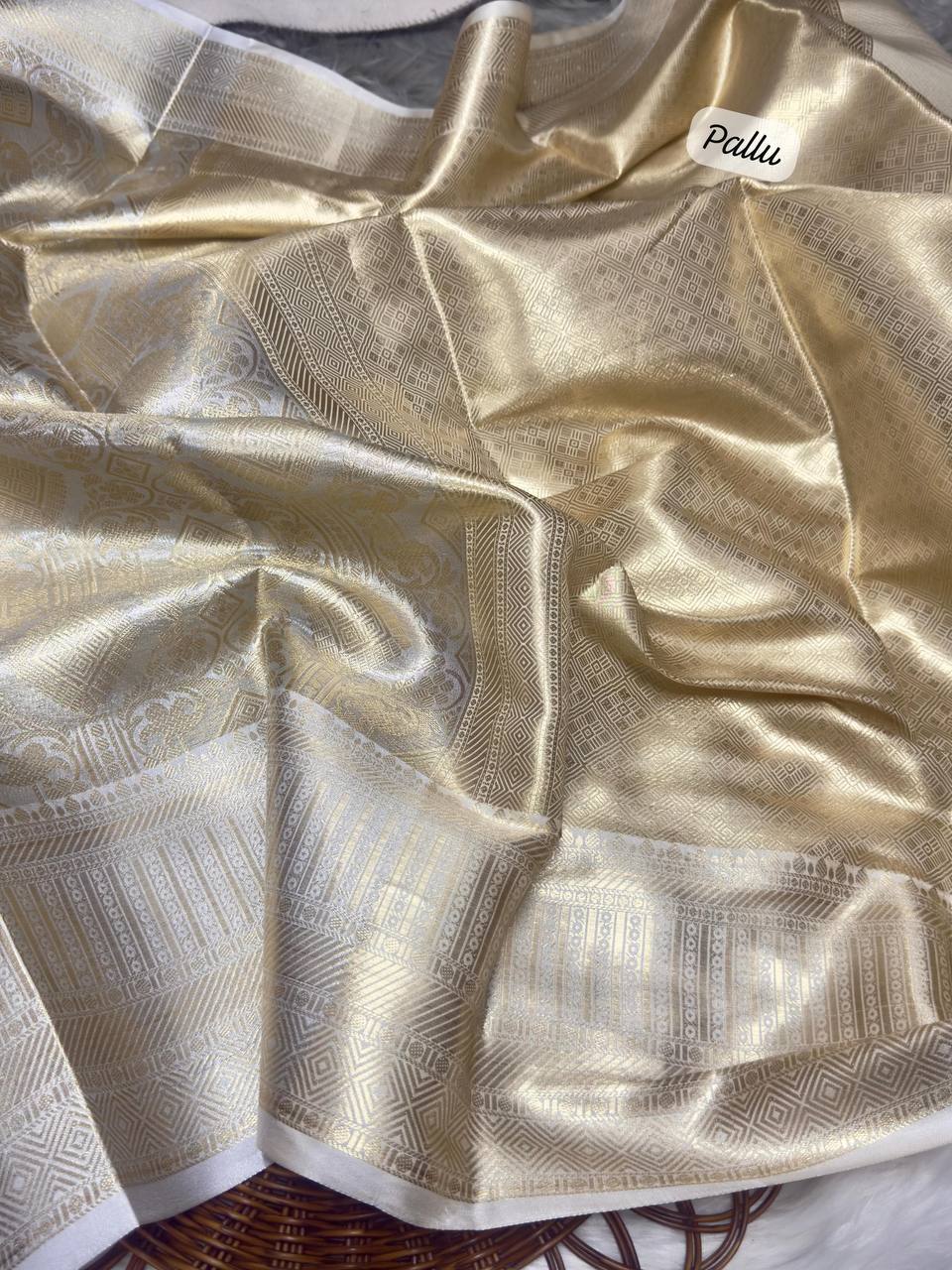 Patli  banarsi handloom Saree