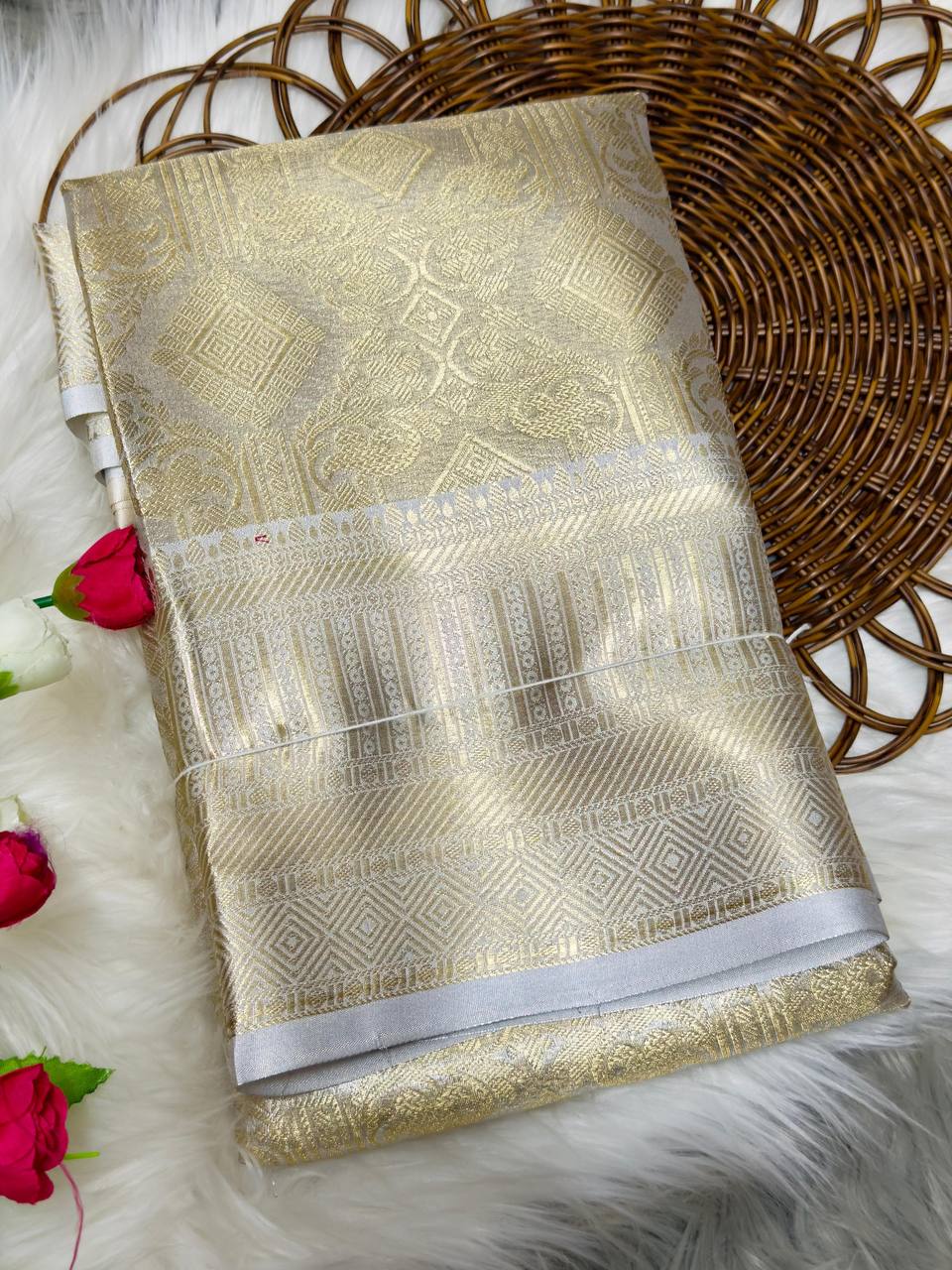 Patli  banarsi handloom Saree