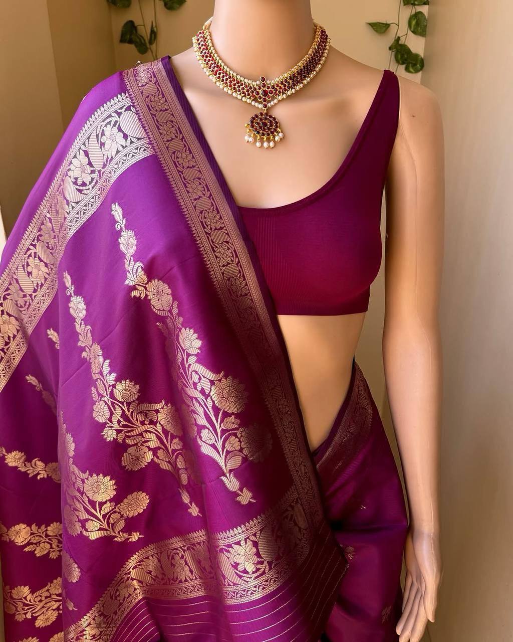 Lichi Blossom Weave