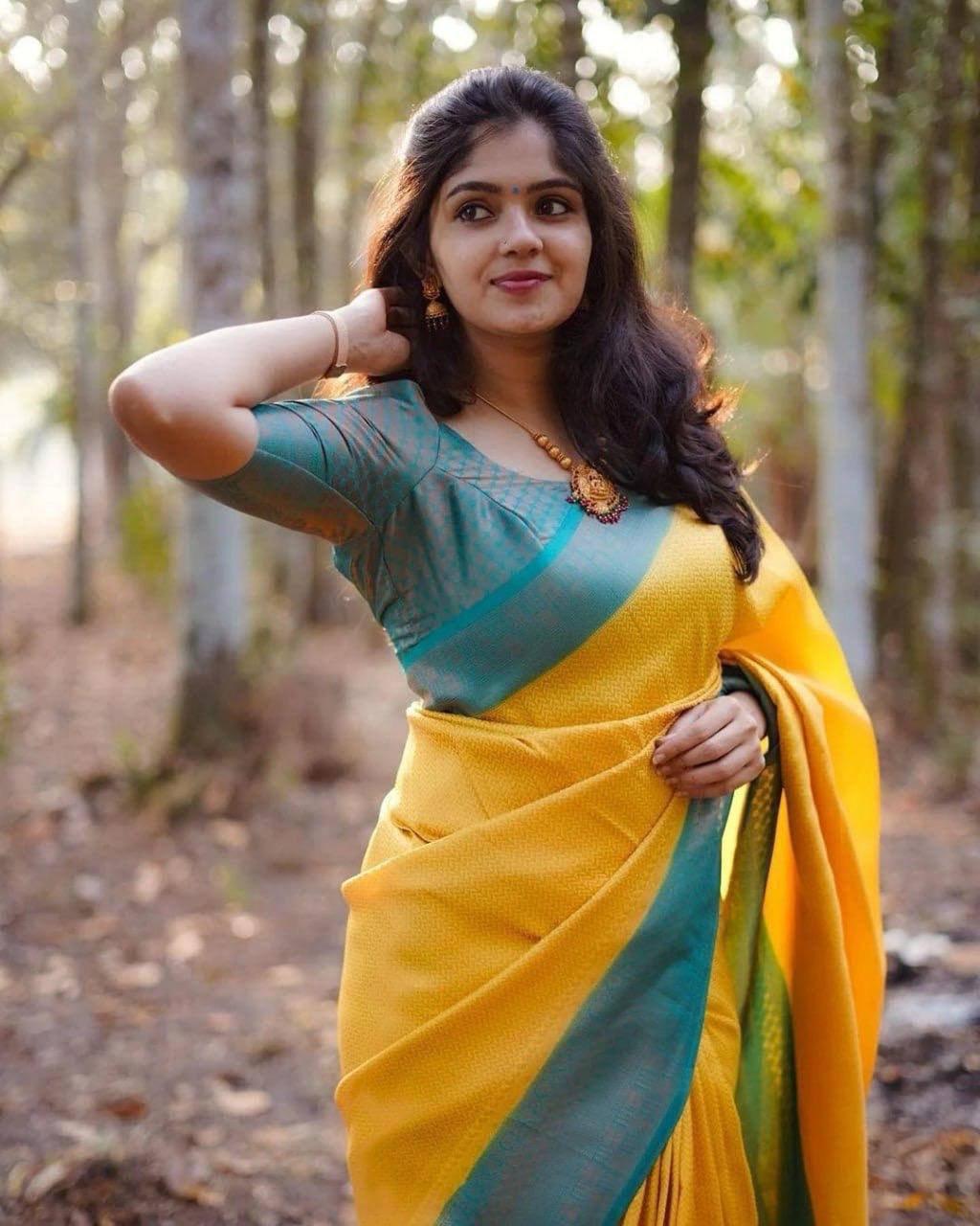 VASUNDHARA SILK SAREE
