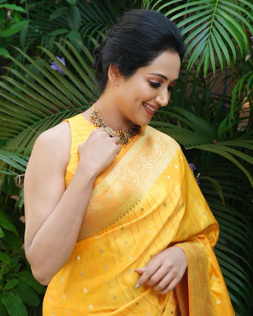 AMRAPALLI SILK SAREE