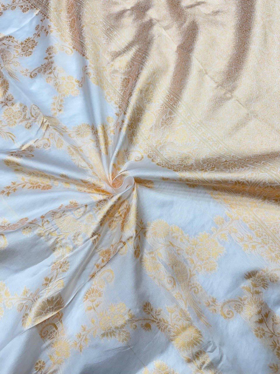 Comfort Wear Organic Banarasi Lichi Silk Wedding Saree