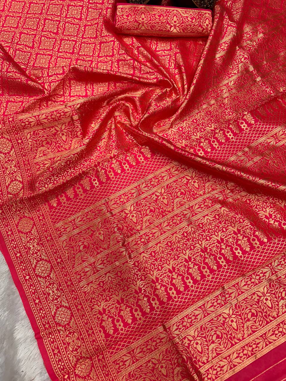 Comfort Luxe Organic Banarasi Lichi Silk Wedding Saree