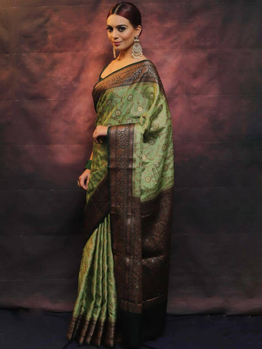 Organic Banarasi Wedding Saree – Lightweight & Breathable