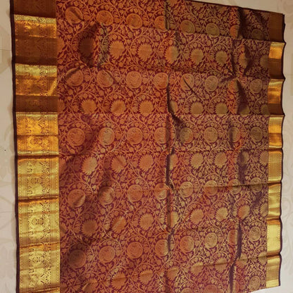 Refined Banarasi Bridal Ensemble Made from Organic Lichi Silk Saree