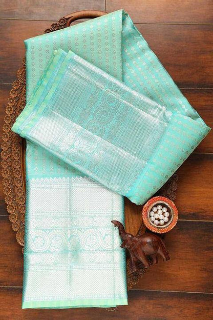 Refined-Finish Saree Designed in Organic Banarasi Lichi Silk